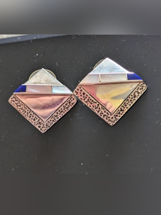 Native American Jewelry - Vintage Native American Mother of Pearl and Lapis Earrings